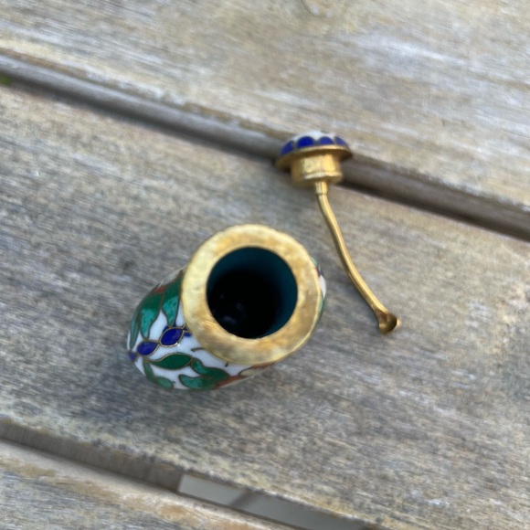 Chinese cloisonné enamel snuff bottle - Picture 7 of 7